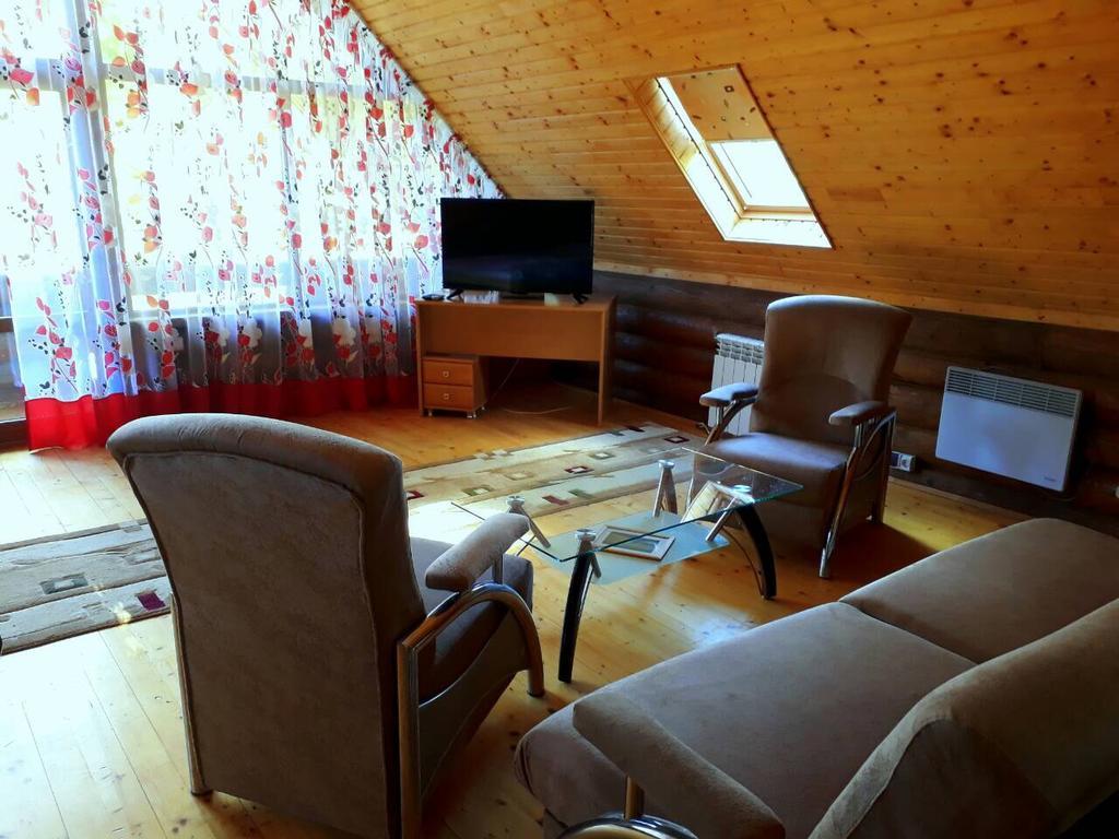 Affittacamere Rancho 555 Užhorod Esterno foto